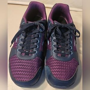KURU SNEAKERS FOR FOOT PROBLEMS